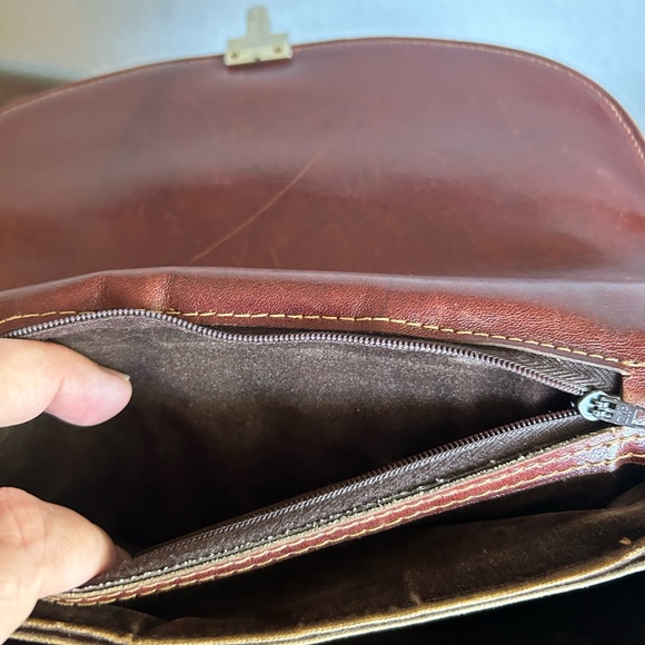 Vintage Leather Adjustable Over The Shoulder Brown Fall Preppy Purse - Picture 9 of 11